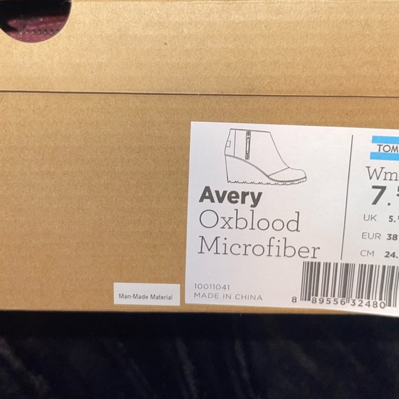 Tom’s ankle wedge boot size 7 1/2 Avery Oxford, blood microfiber - Picture 2 of 5